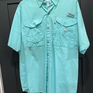Columbia Men's Turquoise Button Down Shirt